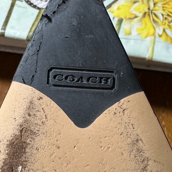 Coach spiked heels 👠 8B Black cute button detail - Picture 6 of 8